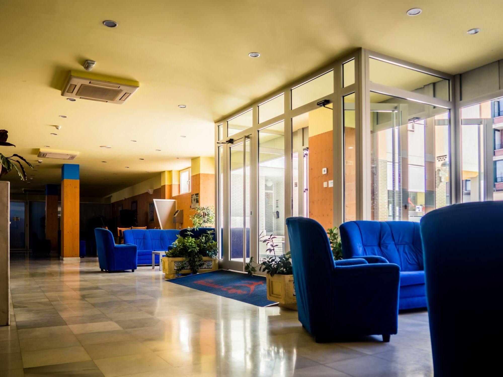 Hotel Bezana Lago Санта-Крус-де-Бесана Экстерьер фото