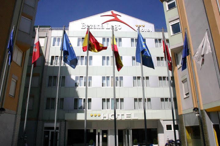 Hotel Bezana Lago Санта-Крус-де-Бесана Экстерьер фото